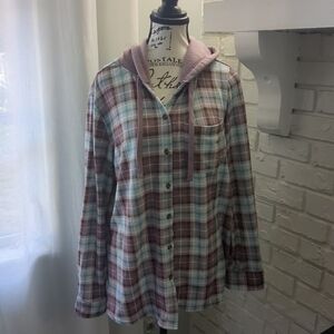 **3/$10** Eden & Olivia Flannel Top Size XL
